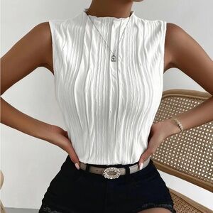 Lettuce Trim Sleeveless Top